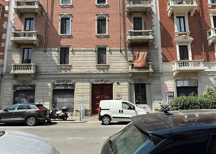 Apartment Majestic Navigli Rome