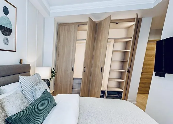 Majestic Navigli Apartamento *